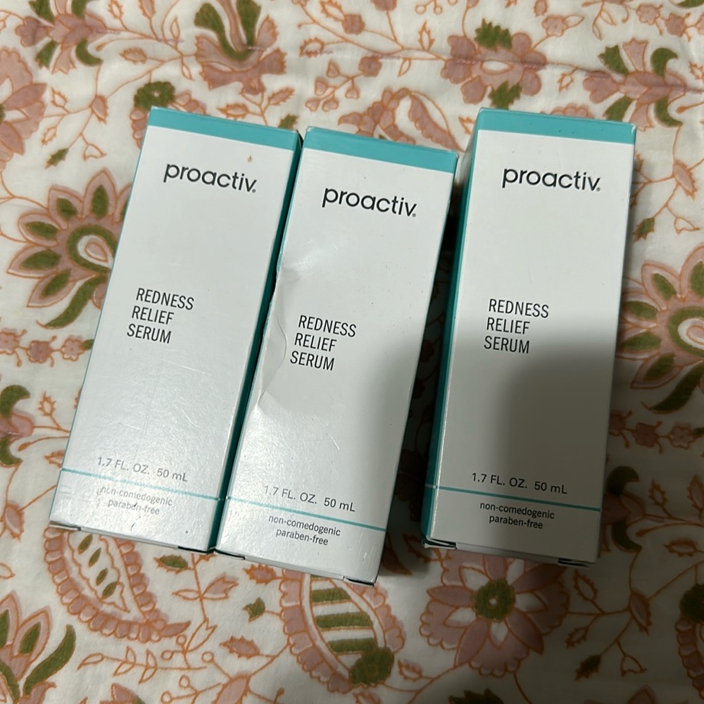 NIB Sealed Proactiv Redness Relief Serum 1.7oz